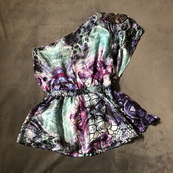 Silk shirt off the shoulder - Picture 2 of 7